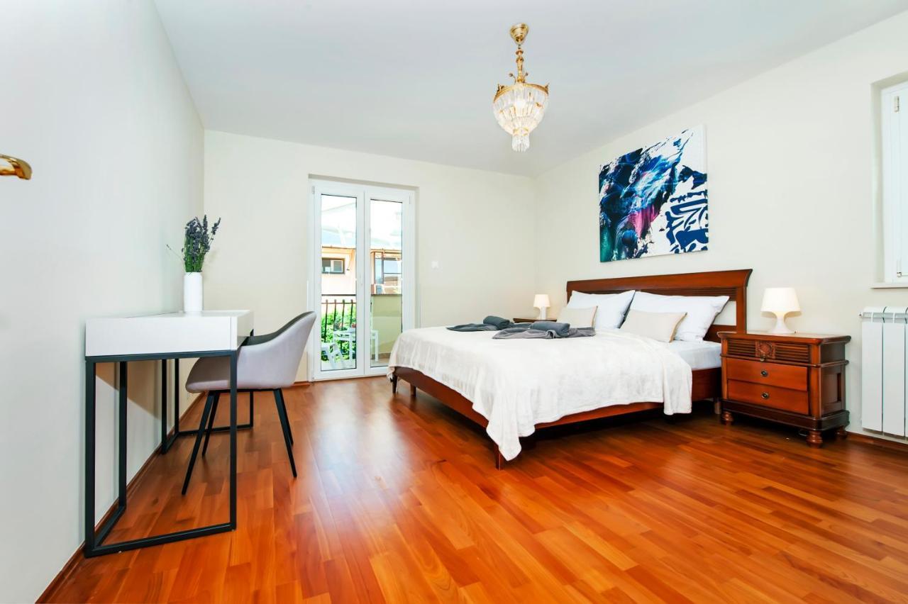 Villa Francesco Rovinj Exteriör bild